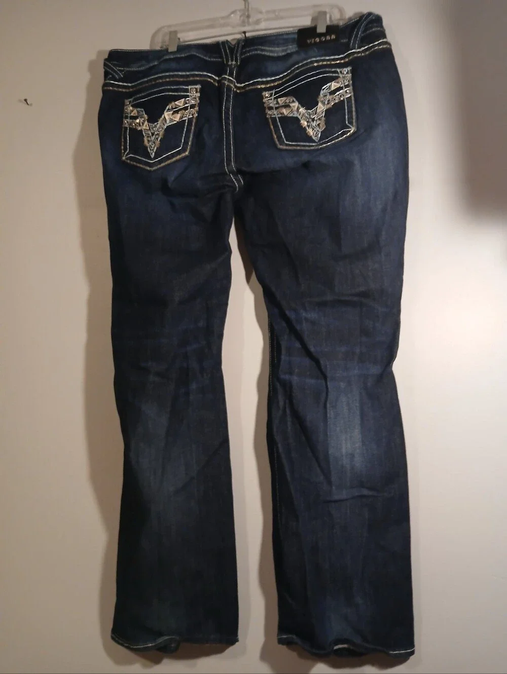 Vigoss Womans Dark Wash Blue Jeans. 